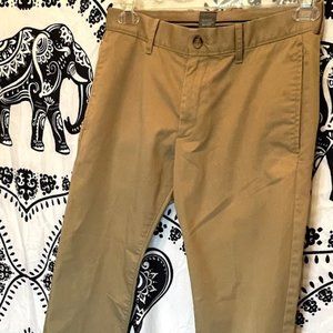 Men's Classic Gap Khaki's-Straight Fit